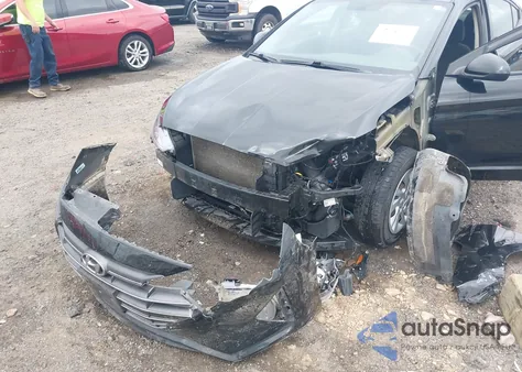 2019 Hyundai Elantra Se z USA, uszkodzony, nr VIN 5NPD74LF6KH442582